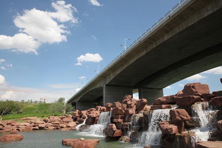 乌鲁木齐经济手艺开发区北二路桥梁工程