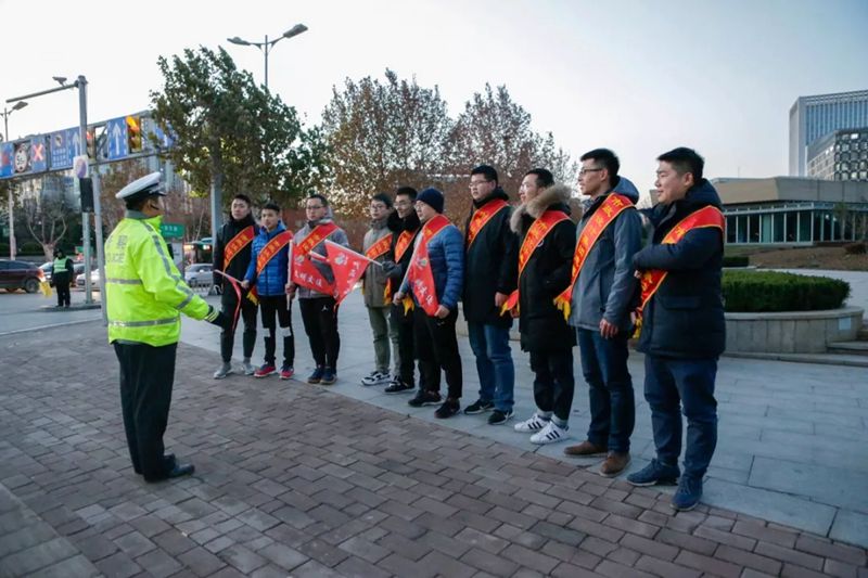 都会提升 自愿未来 | 集团开展交通疏导自愿效劳活动